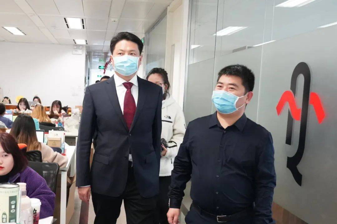姜冬冬最新高科技产品介绍及评测